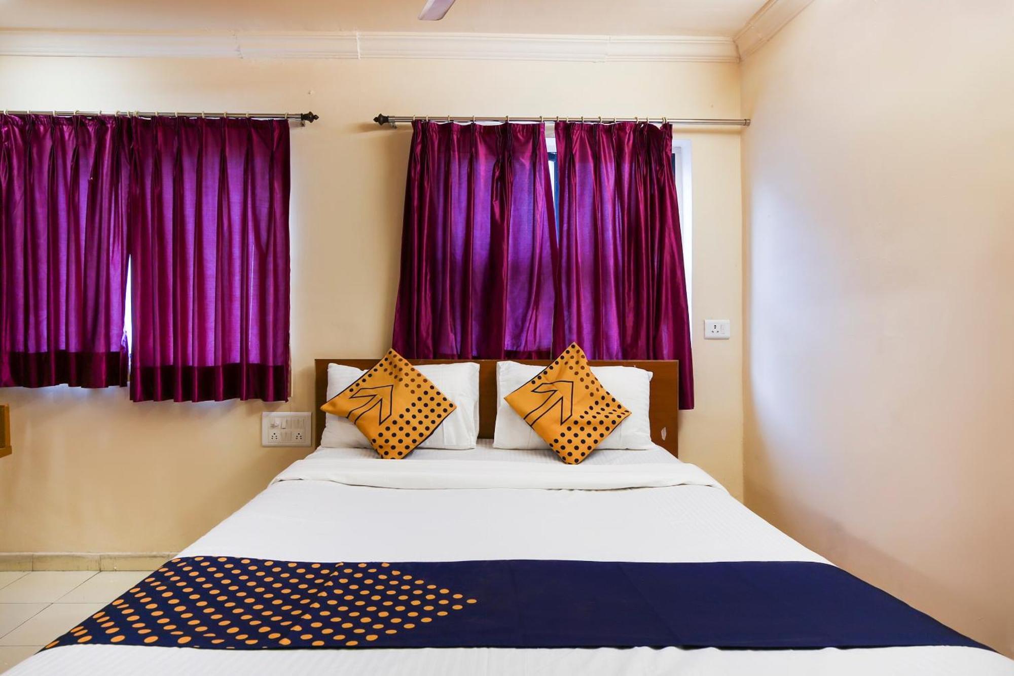 Hotel O Super Guest House Ahmedabad Exterior foto