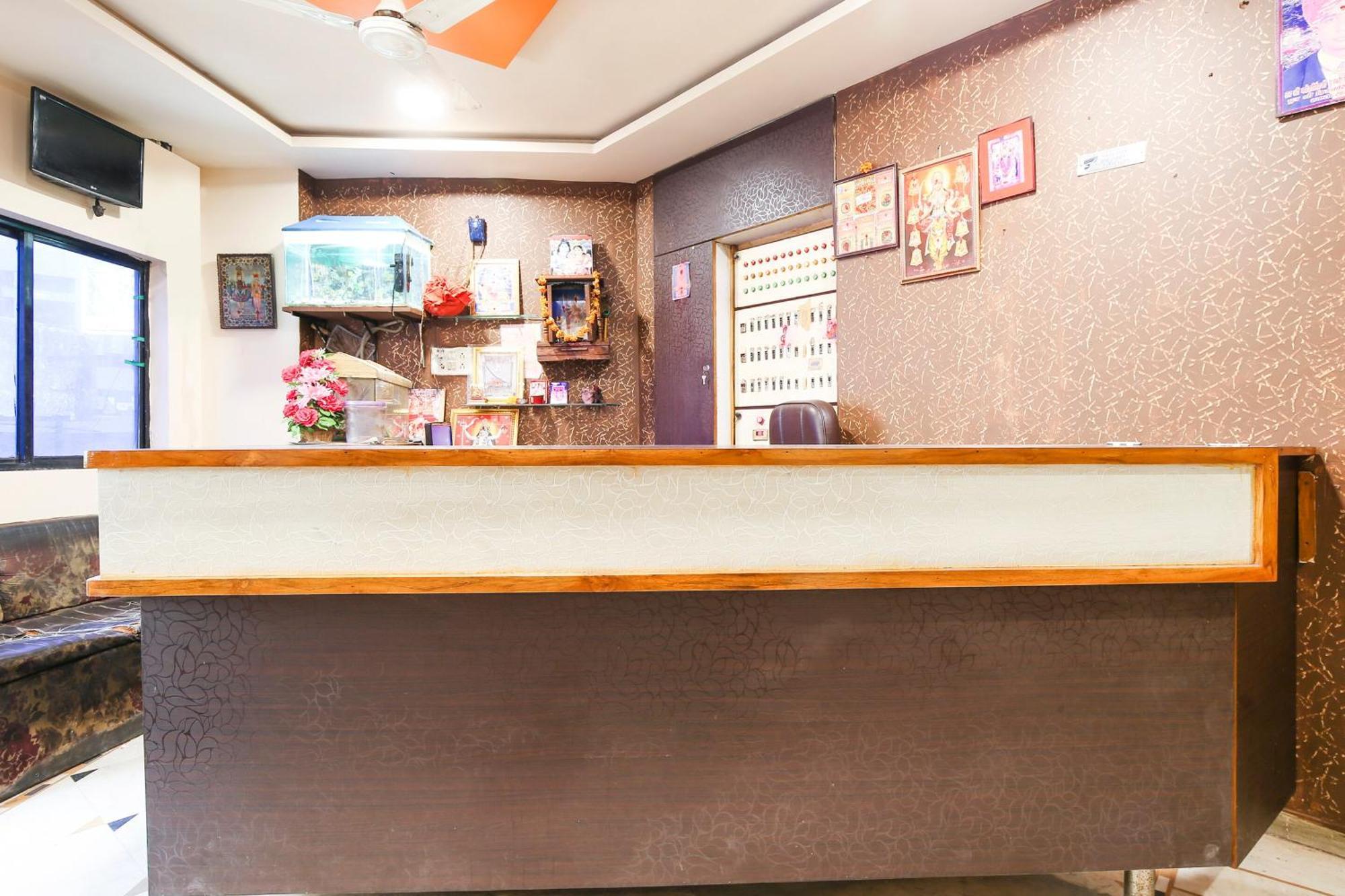 Hotel O Super Guest House Ahmedabad Exterior foto