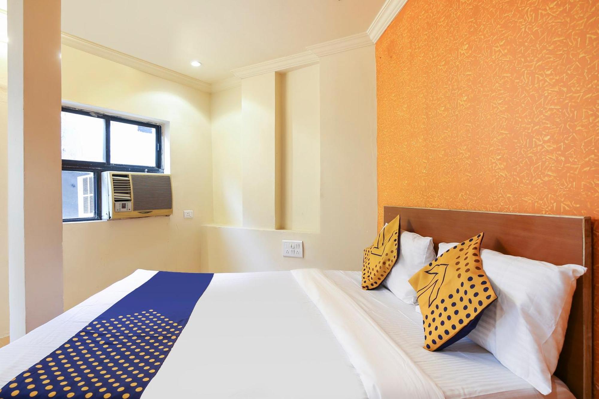 Hotel O Super Guest House Ahmedabad Exterior foto