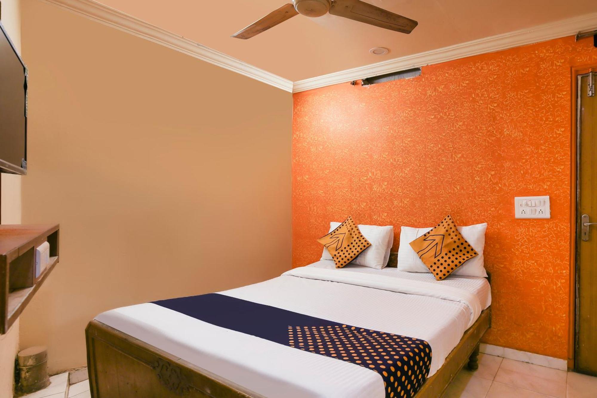 Hotel O Super Guest House Ahmedabad Exterior foto